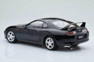 Toyota Supra A80 ブラック LCD 1:18 LCD18020-BL メタル - 画像 3/7