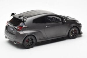 Toyota GR Yaris Circuit Package ブラック Otto 1:18 OT1046 メタル - 画像 2/6