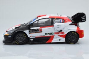 Toyota GR Yaris Rally1 #1 S. Ogier / B. Veillas Rally Monte Carlo 2022 IXO 1:18 18RMC151B メタル - 画像 3/6