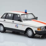 Volvo 240 GL ポリス ベルギー Minichamps 1:18 - image 4 of 6