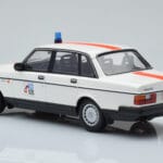 Volvo 240 GL ポリス ベルギー Minichamps 1:18 - image 5 of 6