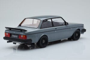 Volvo 240 Turbo グレー IXO 1:18 18CMC089 メタル - 画像 2/6