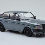 Volvo 240 Turbo グレー IXO 1:18 - image 4 of 6