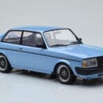 Volvo 240 Turbo ライトブルー IXO 1:18 - image 4 of 6