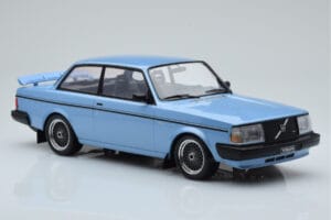 Volvo 240 Turbo ライトブルー IXO 1:18 18MCC090 メタル - 画像 4/6