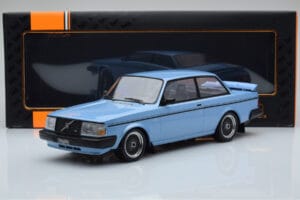 Volvo 240 Turbo ライトブルー IXO 1:18 18MCC090 メタル - 画像 6/6