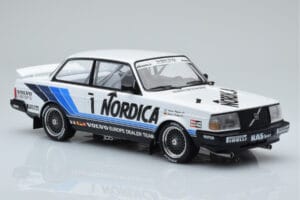 Volvo 240 Turbo Nordica #1 J. Cecotto / A. Olafsson ETCC Brno 1986 IXO 1:18 18RMC087 メタル - 画像 4/6