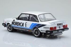 Volvo 240 Turbo Nordica #1 J. Cecotto / A. Olafsson ETCC Brno 1986 IXO 1:18 18RMC087 メタル - 画像 5/6