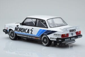 Volvo 240 Turbo Nordica #2 U. Granberg / T. Lindstrom ETCC Brno 1986 IXO 1:18 18RMC088 メタル - 画像 5/6