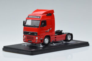 Volvo FH12 レッド IXO 1:43 TR123