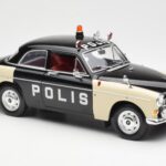 Volvo P121 ポリス Revell 1:18 - image 6 of 8