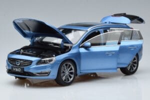Volvo V60 D3 パワーブルー FAW 1:18 9430839 メタル - 画像 2/7
