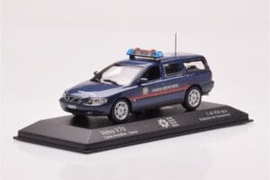 Volvo V70 Garde Frontiere Suisse Minichamps 1:43 430171899 メタル - 画像 2/4