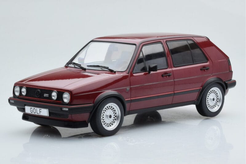Volkswagen Golf GTI Mk2 レッド MCG 1:18