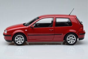 Volkswagen Golf Mk4 レッド Norev 1:18 188573 メタル - 画像 4/7