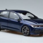 Volkswagen Golf GTI Mk8 ブルー Norev 1:18 188594 メタル - image 5 of 7