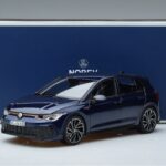 Volkswagen Golf GTI Mk8 ブルー Norev 1:18 188594 メタル - image 7 of 7