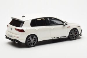 Volkswagen Golf GTI Mk8 Clubsport ホワイト Otto 1:18 OT986 レジン - 画像 2/6