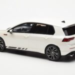 Volkswagen Golf GTI Mk8 Clubsport ホワイト Otto 1:18 - image 5 of 6
