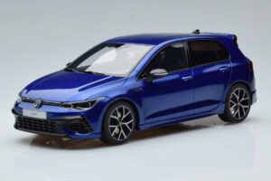Volkswagen Golf Mk8 R ブルー Otto 1:18