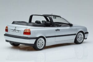 Volkswagen Golf Mk3 カブリオレ シルバー Norev 1:18 188468 メタル - 画像 2/6