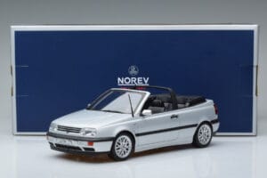 Volkswagen Golf Mk3 カブリオレ シルバー Norev 1:18 188468 メタル - 画像 6/6