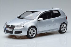 Volkswagen Golf GTI Mk5 Pirelli Edition シルバー Norev 1:18 188425 メタル
