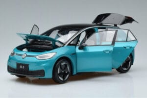 Volkswagen ID.3 グリーン FAW 1:18 ZVN000001GRU メタル - 画像 2/7