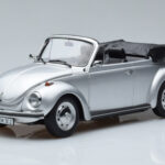 Volkswagen Beetle 1303 カブリオレ シルバー Norev 1:18