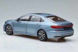 Volkswagen Passat B8 ブルー FAW 1:18 ZVF000003A メタル - 画像 6/7