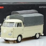 Volkswagen T1b Pickup Schuco 1:18 450037000 メタル - image 7 of 7