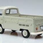 Volkswagen T2a Pickup 50周年アニバーサリーエディション Schuco 1:18 450019800 メタル - image 6 of 7