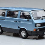 Volkswagen T3 Multivan ブルー Norev 1:18 - image 4 of 6