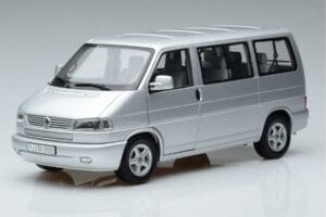 Volkswagen T4b Transporter Caravelle Minibus Schuco 1:18 450041500 メタル