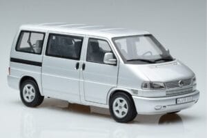 Volkswagen T4b Transporter Caravelle Minibus Schuco 1:18 450041500 メタル - 画像 6/8