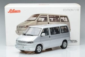Volkswagen T4b Transporter Caravelle Minibus Schuco 1:18 450041500 メタル - 画像 8/8