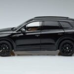 Volkswagen Touareg CR ブラック FAW 1:18 LTC761021BLA メタル - image 4 of 7