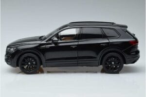 Volkswagen Touareg CR ブラック FAW 1:18 LTC761021BLA メタル - 画像 4/7