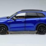 Volkswagen Touareg CR ブルー FAW 1:18 LTC761021BLU メタル - image 4 of 7