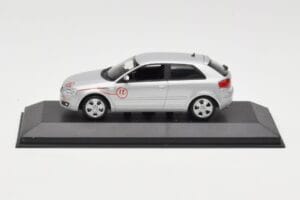 Audi A3 8P シルバー プロトタイプ Minichamps 1:43 5010503013 メタル