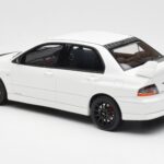 Mitsubishi Lancer Evo VIII MR FQ-400 ホワイト Otto 1:18 - image 5 of 6