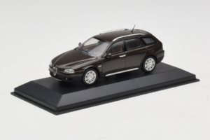 Alfa Romeo 159 Brooklands Green Minichamps 1:43 400120411 メタル - 画像 2/4