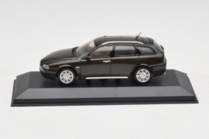 Alfa Romeo 159 Brooklands Green Minichamps 1:43 400120411 メタル