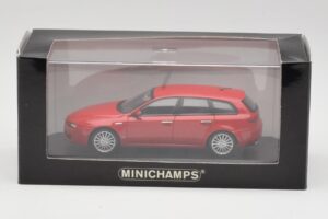 Alfa Romeo 159 Sportwagon アルファレッド Minichamps 1:43 400120511 メタル - 画像 4/4