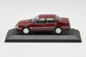 Alfa Romeo 164 3.0 Super V6 ダークレッド Minichamps 1:43 436120700 メタル