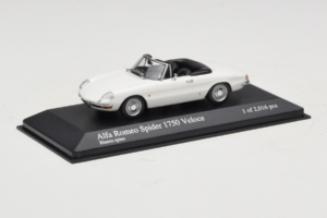 Alfa Romeo 1750 Spider Veloce ホワイト Minichamps 1:43 400120530 メタル - 画像 2/4