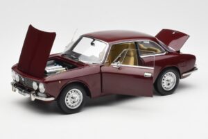 Alfa Romeo 2000 GTV マルーンレッド Norev 1:18 187916 メタル - 画像 2/8