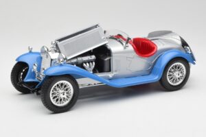 Alfa Romeo 2300 Spider シルバーブルー Bburago 1:18 3008 メタル - 画像 2/8