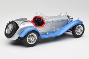 Alfa Romeo 2300 Spider シルバーブルー Bburago 1:18 3008 メタル - 画像 3/8