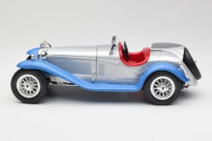 Alfa Romeo 2300 Spider シルバーブルー Bburago 1:18 3008 メタル - 画像 4/8